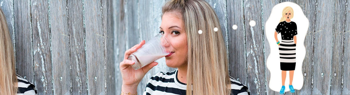 Frau trinkt ein Glas Milch, daneben eine Gedankenblase mit ihrer schlankeren Wunschfigur – Abnehmen mit Intervallfasten