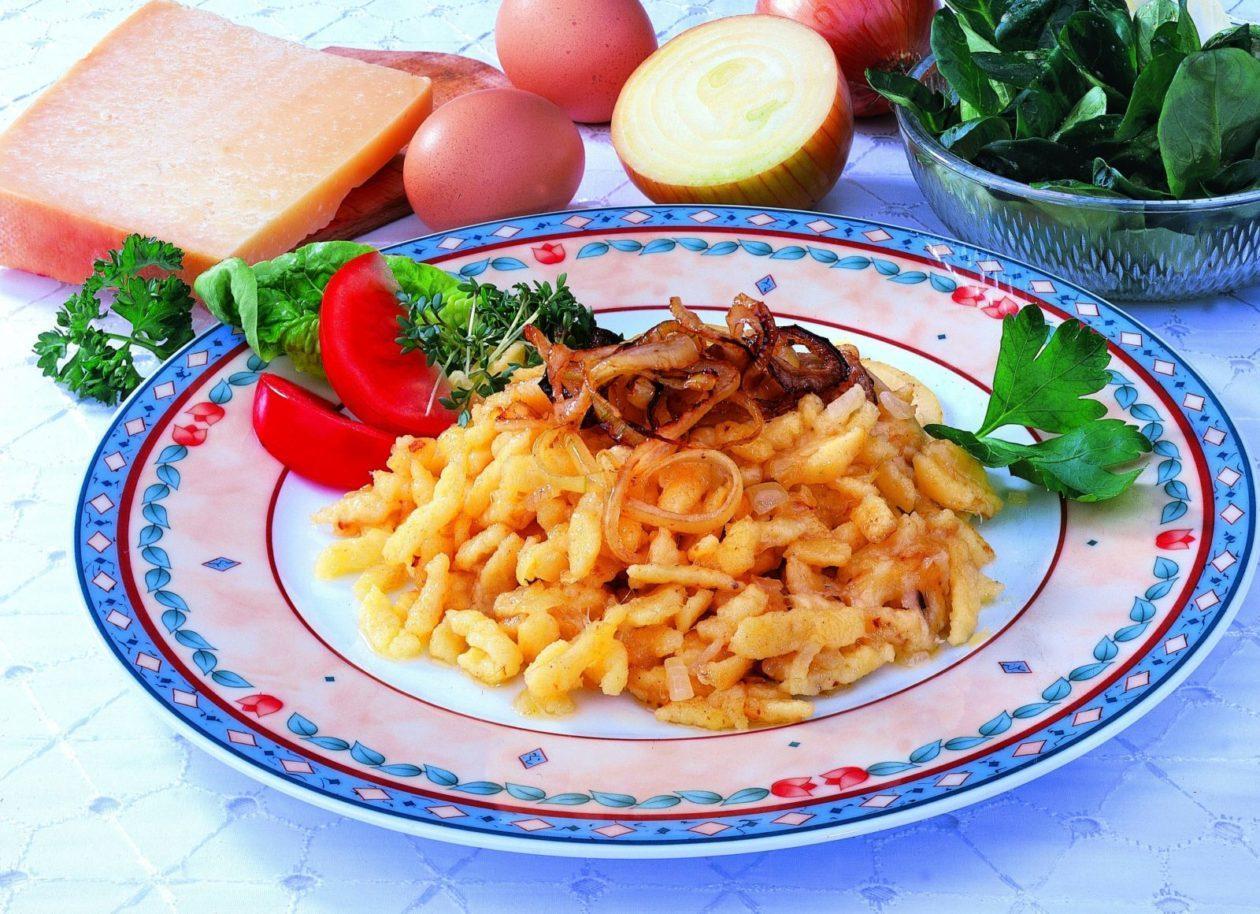 knoepfli mit salat Knöpfli mit Salat - BCM Diät Rezepte.ch