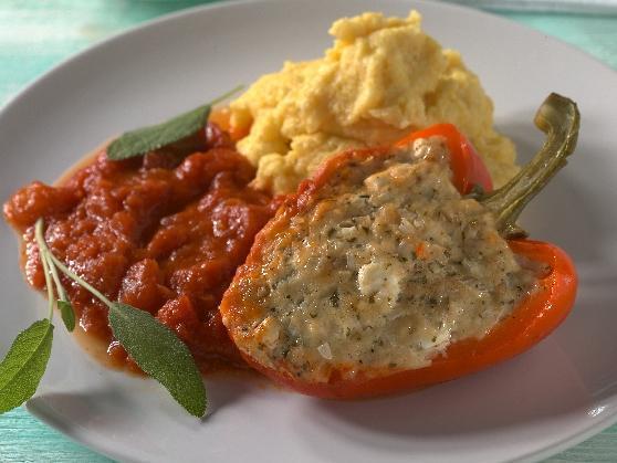 121_gefuelltepaprika Gefüllte Paprikaschote mit Schafskäse - BCM Diät Rezepte.ch