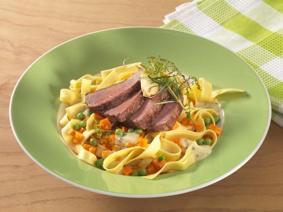 Rinderfilet mit Gemüse-Fettuccine