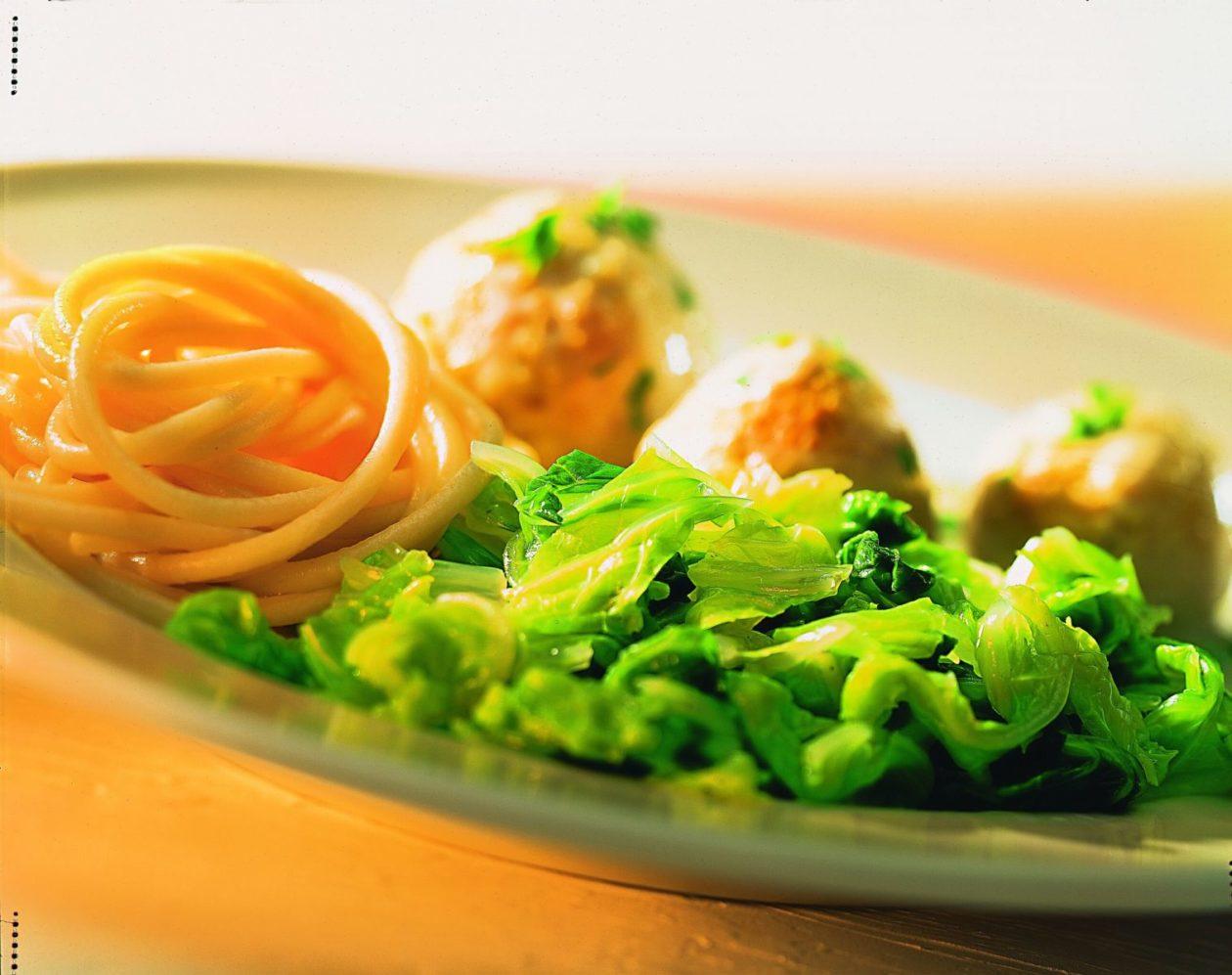 chinakohl-mit-gefluegelbaellchen Chinakohl mit Geflügelbällchen - BCM Diät Rezepte.ch
