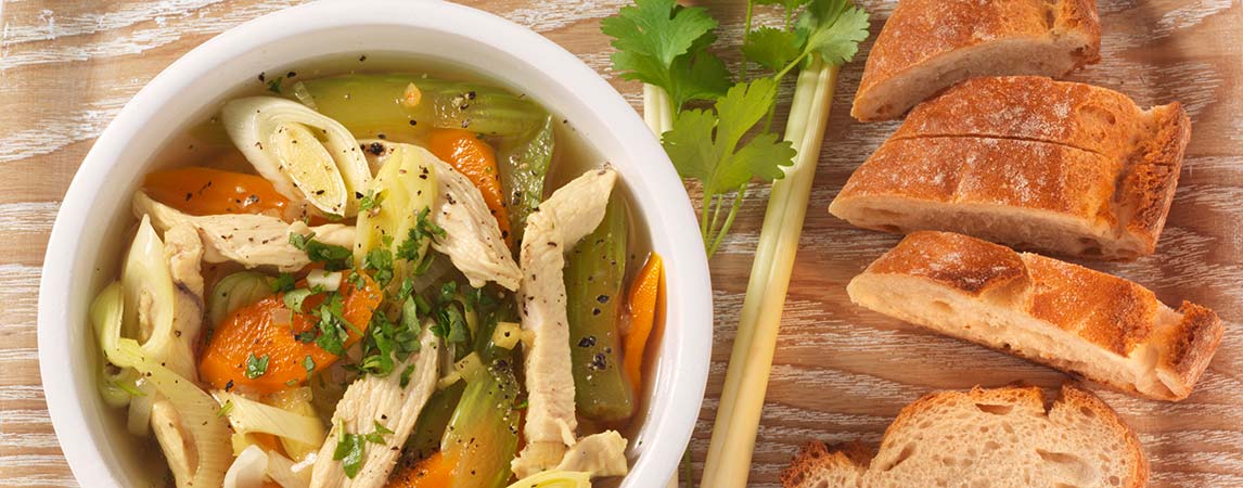Gemuesefeines_Huehnersueppchen_Zitronengras_2 Gemüsefeine Pouletsuppe mit Zitronengras - BCM Diät Rezepte.ch